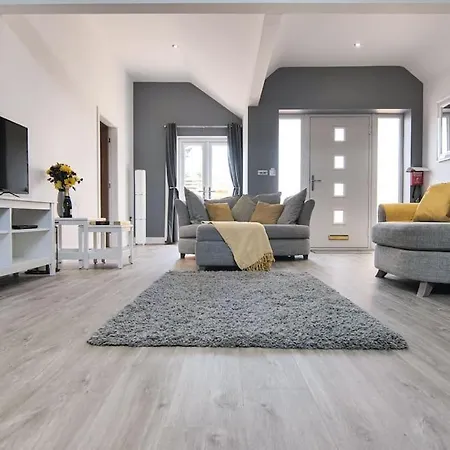 Hoxne - Rose With Private Hot Tub * ヨーク